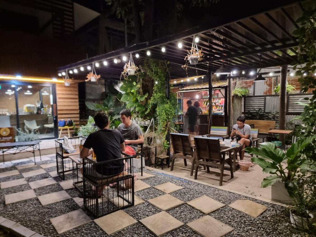 Golden House Hotel Sakaeo Sa Kaeo Exterior photo