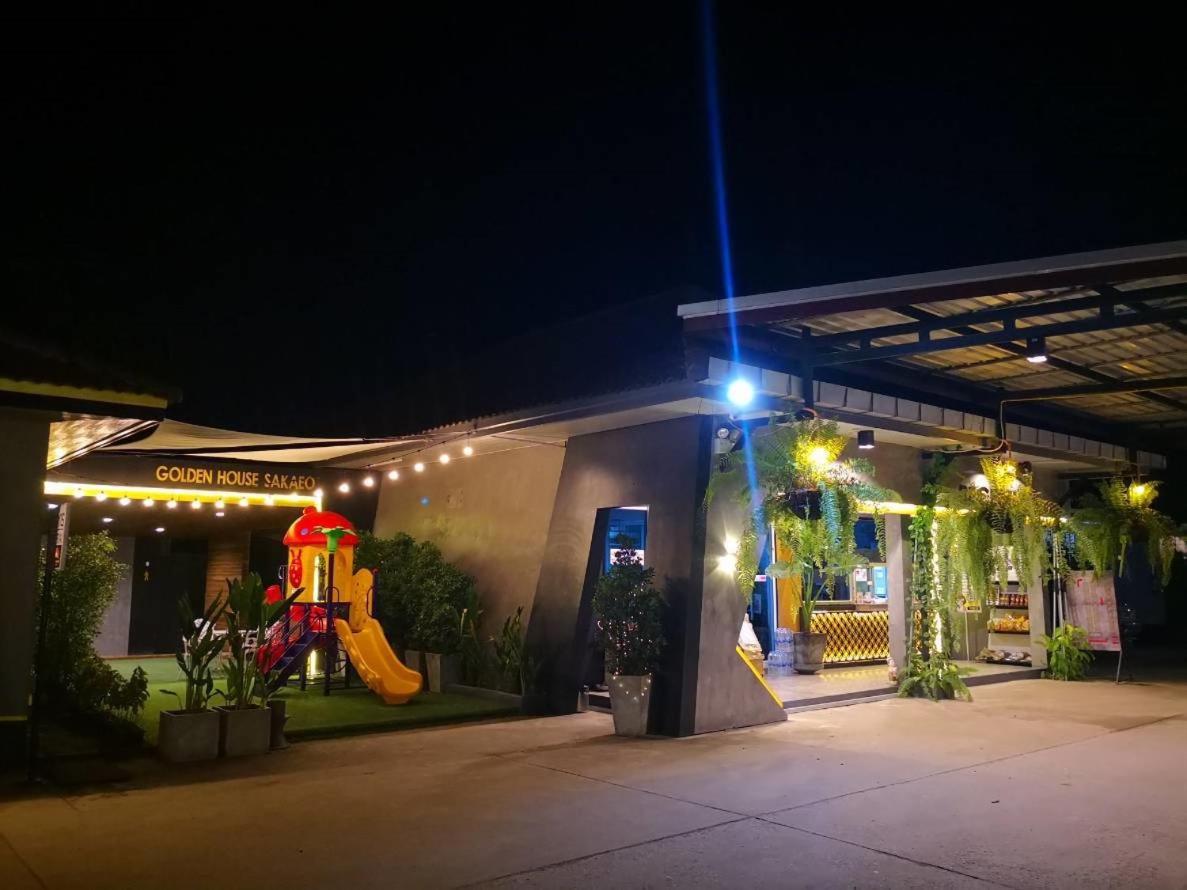 Golden House Hotel Sakaeo Sa Kaeo Exterior photo